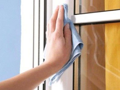 Как правильно мыть пластиковые окна и двери